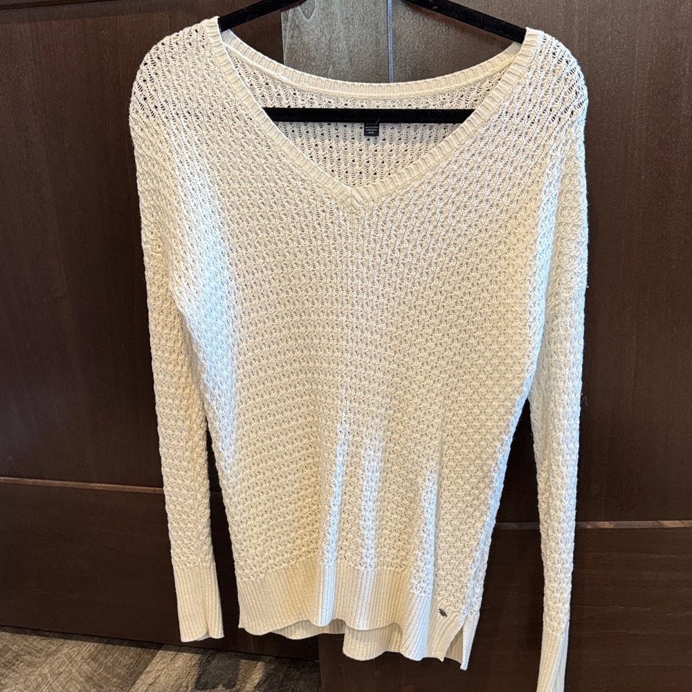 American Eagle Outfitters Cream V-Neck Sweater